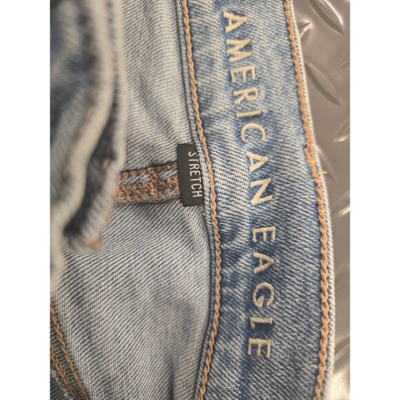 American Eagle Stretch Size 2 Frayed Bottoms Preloved - Picture 7 of 8